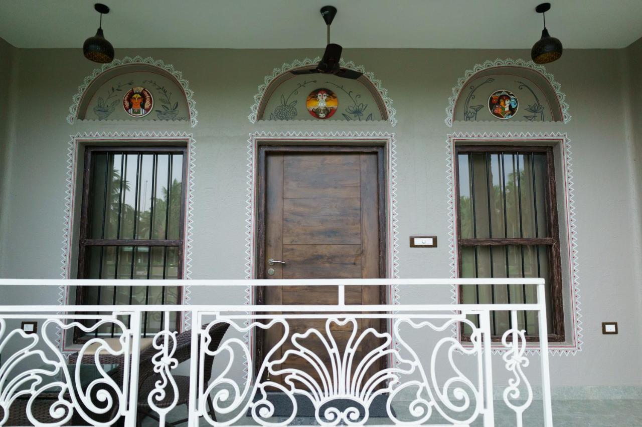 Breathing Earth - Rooms And Pool Calcutta Exterior foto