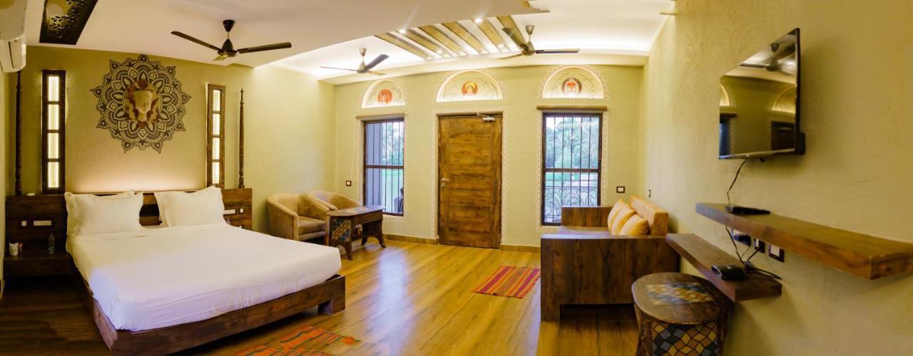 Breathing Earth - Rooms And Pool Calcutta Exterior foto