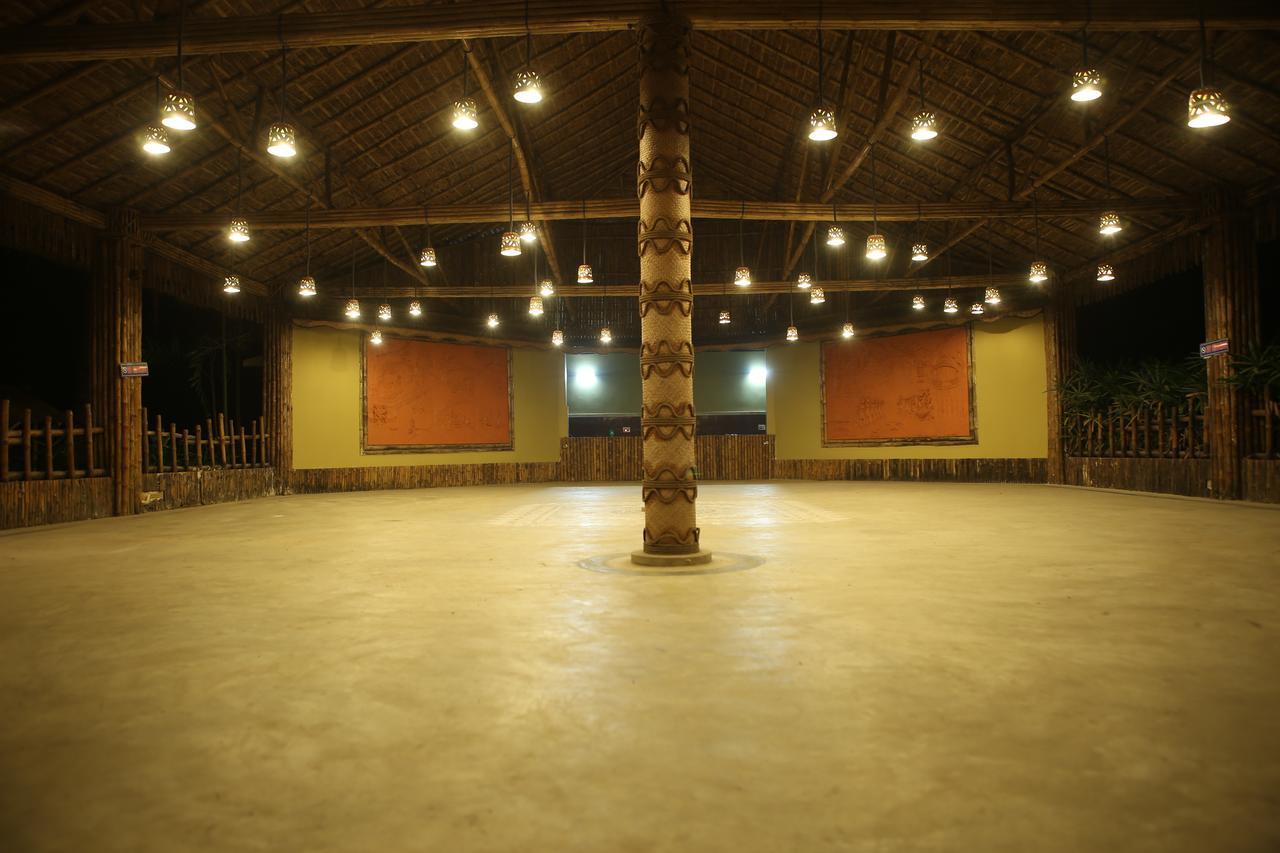 Breathing Earth - Rooms And Pool Calcutta Exterior foto